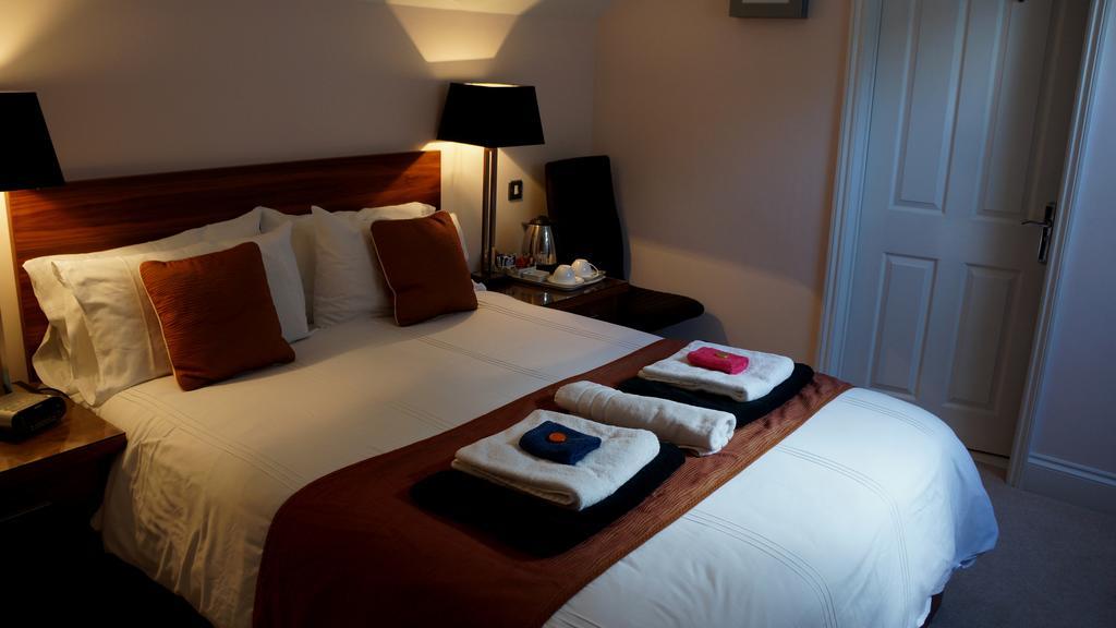 The Lyn Valley Guest House リントン 部屋 写真