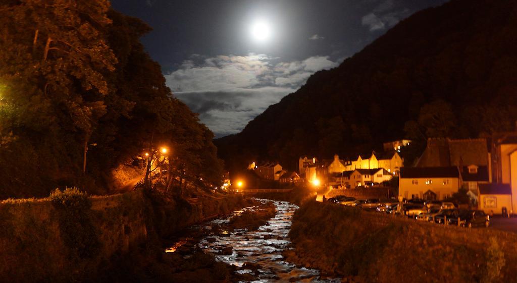 The Lyn Valley Guest House リントン エクステリア 写真