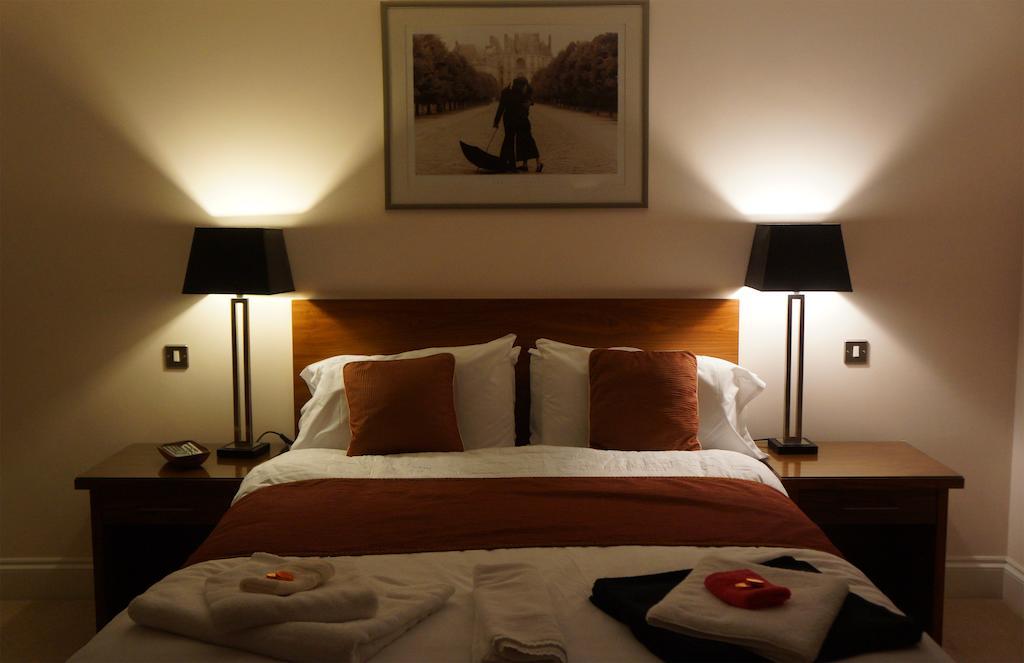 The Lyn Valley Guest House リントン 部屋 写真